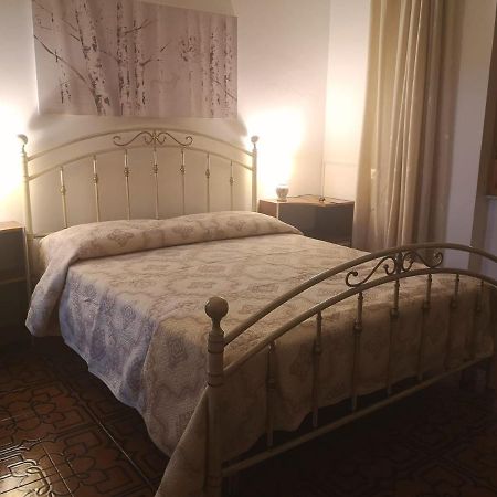 Assueli B&B Assemini Bagian luar foto